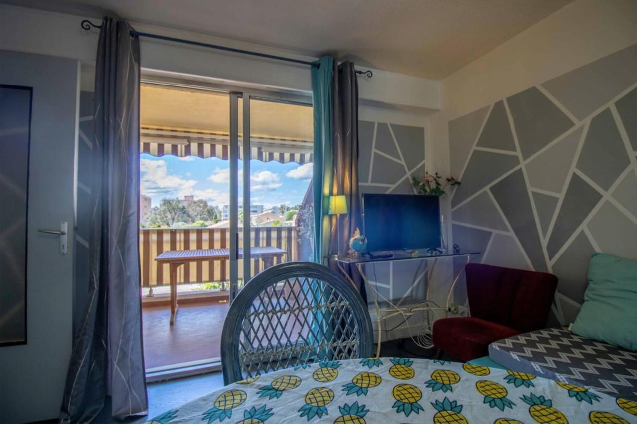 Cosy 35 M2 With Balcony In A Quiet Residence Fréjus Extérieur photo